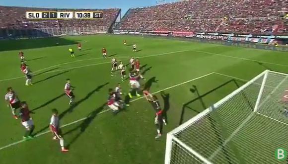 El error de Augusto Batalla en el River Plate vs San Lorenzo permitió que el cuadro de Boedo gane 2-1 en la fecha 27 del torneo argentino. (YouTube)