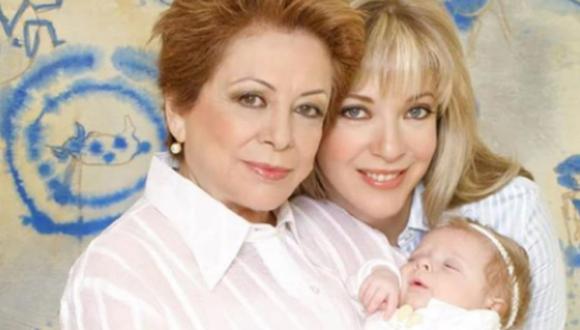 Edith González junto con su madre y la niña de sus ojos, Constanza (Foto: Edith González / Instagram)