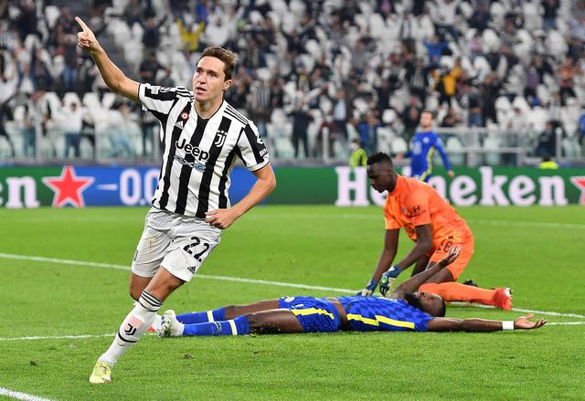Juventus derrotó 1-0 a Chelsea por la segunda fecha del Grupo H de la UEFA Champions League. (Foto: EFE)