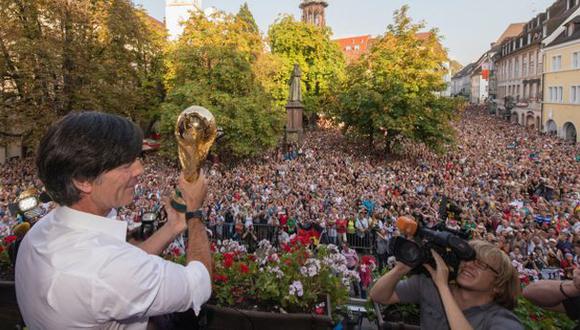Joachim Löw llevó la Copa del Mundo a su ciudad natal