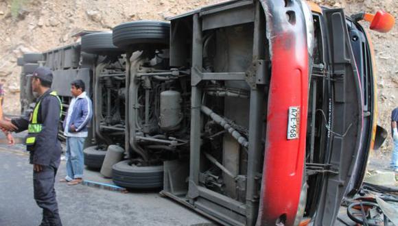 La Libertad: camión cayó a un abismo y murió el copiloto