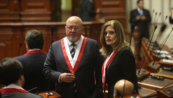 Mercedes Aráoz asistirá con su Gabinete Ministerial al pleno del Congreso, donde solicitará el voto de confianza. Carlos Bruce integra su equipo. (Foto: Archivo El Comercio)