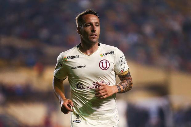 Pablo Lavandeira will join the list of footballers who played at Universitario de Deportes and Alianza Lima