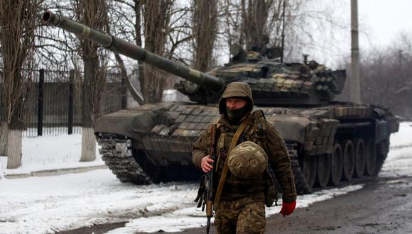 Las Fuerzas Militares de Ucrania ocupan un puesto en la región de Lugansk el 11 de marzo de 2022. (Anatolii Stepanov / AFP).