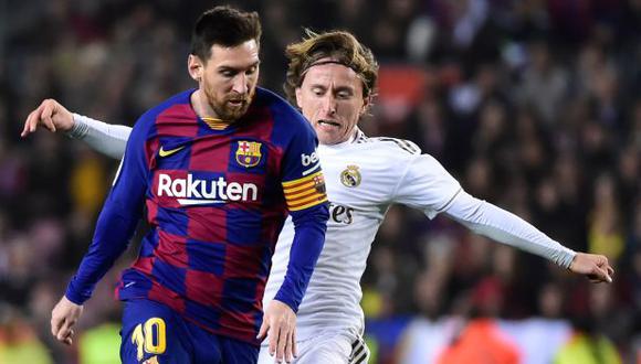 Real Madrid y Barcelona se verán las caras este domingo en el Estadio Santiago Bernabéu. (Foto: AFP)