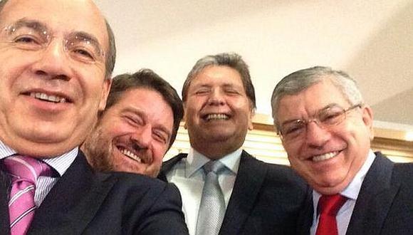 Alan García y su selfie con ex presidentes de México y Colombia