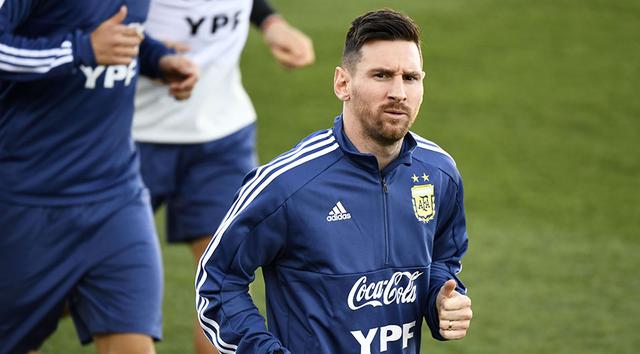 La Selección Argentina entrena en la sede del Real Madrid. (Foto: AFP)