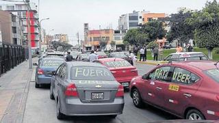 Taxis por app, informales pero necesarios [Crónica]