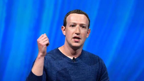 Mark Zuckerberg advirtió en la reunión del miércoles que "estamos invirtiendo tanto en seguridad que esto tendrá un impacto significativo en nuestros beneficios" (Foto: AFP)