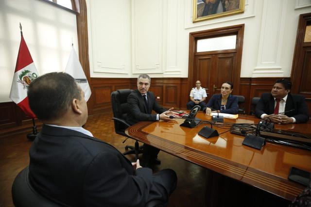 Salvador del Solar, presidente del Consejo de Ministros, recibió a tres bancadas en la sede de la PCM esta mañana. (Foto: Difusión)