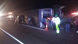 Panamericana Norte: unos 18 heridos deja vuelco de un bus