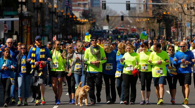 Maratón de Boston se corrió hoy en homenaje a sus caídos - 13