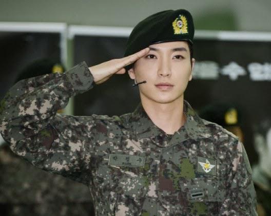 Leeteuk en su ingreso al servicio militar en el 2012. (Foto: Difusión)