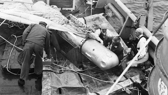 La bomba de hidrógeno que se hundió cerca a Palomares, se recuperó en 1966. (GETTY IMAGES)