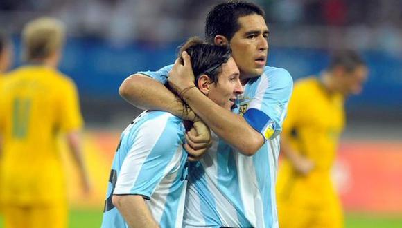 Juan Román Riquelme revela que llamó a Lionel Messi en el día de su cumpleaños. (Foto: EFE)