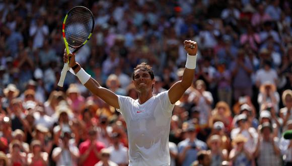 Rafael Nadal venció a Alex de Miñaur y avanzó a los octavos de Wimbledon y con ello se aseguró el número uno ATP unas semanas más. (Foto: Reuters)