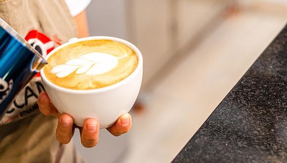 El café tiene grandes beneficios para la salud: la cafeína ayuda a su activación del organismo y en la piel protege de los rayos ultravioleta. (Foto: Difusión)