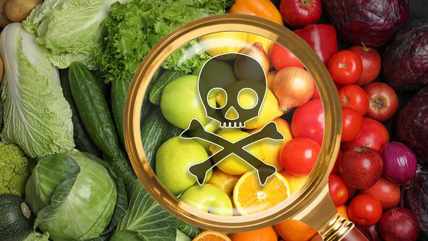 According to research by Salud con Lupa, some pesticides found in seven vegetables and fruits could cause: alterations in the central nervous system, alterations in the hormonal balance or cancer.