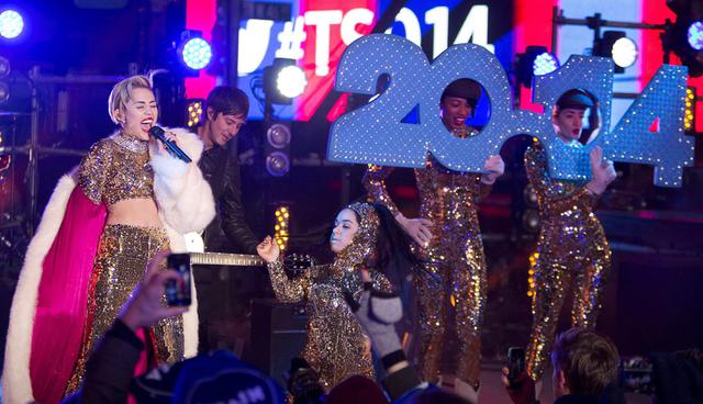 Año Nuevo en Times Square: Miley Cyrus, Blondie y Macklemore armaron la fiesta en Nueva York [FOTOS] - 1