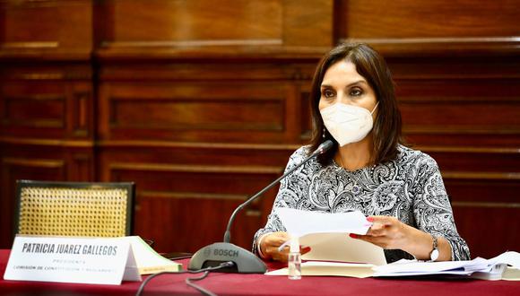 La presidenta de la Comisión de Constitución, Patricia Juárez, presentó uno de los proyectos que fueron incluidos en el dictamen | Foto: Congreso de la República