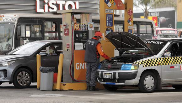 Los precios de los combustibles varían día a día. Conoce aquí dónde encontrar las tarifas más bajas en los grifos de la capital. (Foto: GEC)