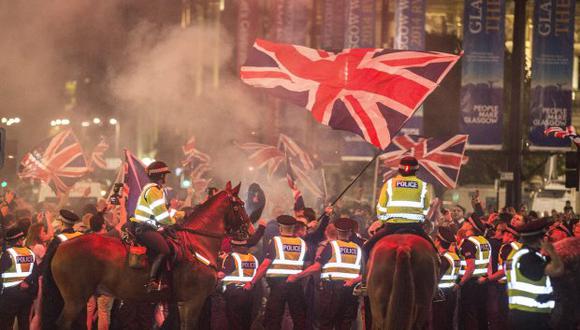 La posibilidad de que el Reino Unido se vaya de manera caótica y abrupta, sin un acuerdo, sería la forma más costosa del brexit. (Foto: EFE)