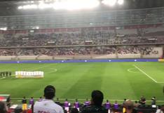 Perú vs Chile: público peruano reaccionó con pifias al himno chileno | VIDEO