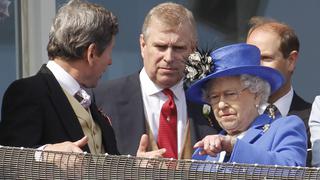 “Las acusaciones contra Andrés son una vergüenza para la familia real británica, pero no eclipsan a la reina” | ENTREVISTA
