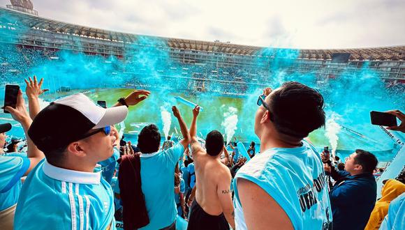 Sporting Cristal envió un sentido mensaje a sus hinchas. (Foto: Tw Fuerza Oriente)