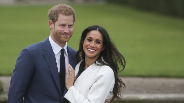 El príncipe Harry de Gran Bretaña se compromete con su novia de la actriz estadounidense Meghan Markle a principios de noviembre del 2017. (Foto: AFP).