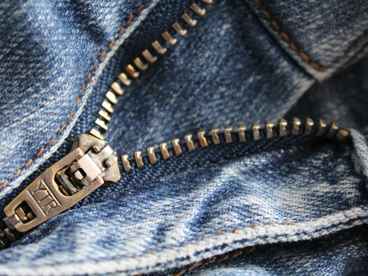 Este es el truco definitivo para arreglar la cremallera estropeada de un  pantalón