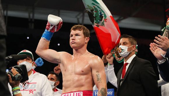 Canelo tiene un récord de 55 victorias, una derrota y dos empates. (Foto: AFP)