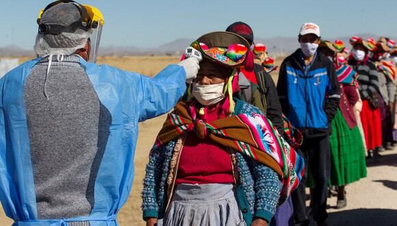 Pobladores de Coata en Puno. (Foto: AFP)