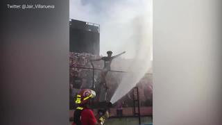 Sport Boys: bomberos refrescaron a ‘manguerazos’ a hinchas rosados