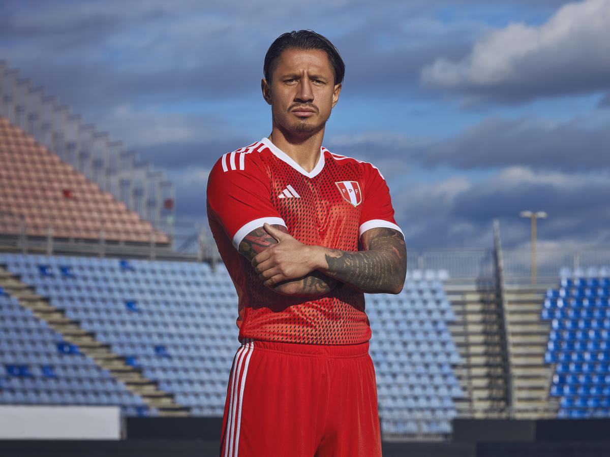 Hamburguesa sí mismo Delegar Así es la nueva camiseta de la selección peruana elaborada por adidas |  Nueva camiseta de Perú 2023 | FOTOS | DEPORTE-TOTAL | EL COMERCIO PERÚ