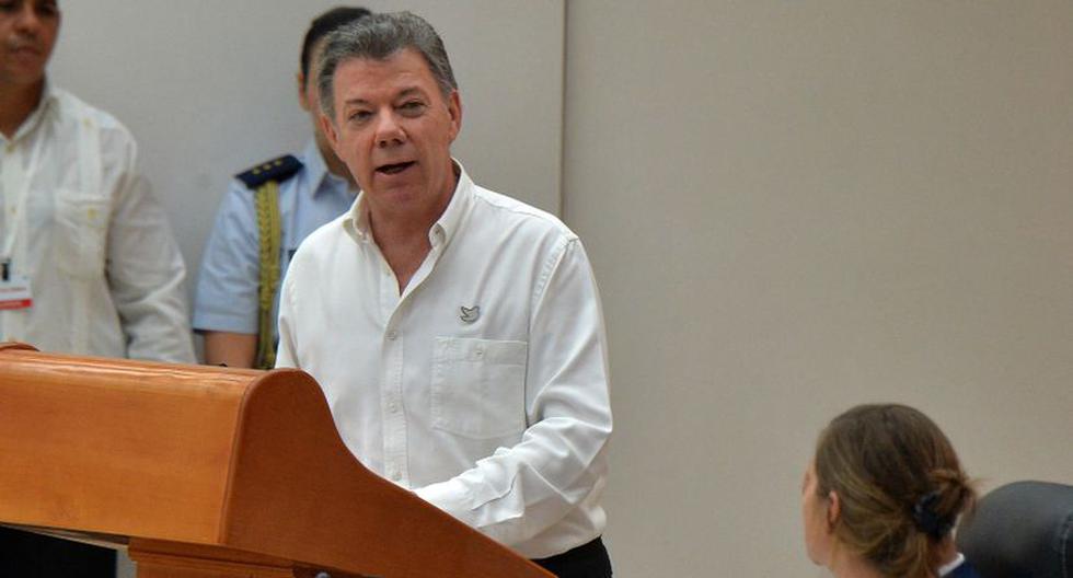 Juan Manuel Santos satisfecho tras firmar la paz con las FARC (AFP)