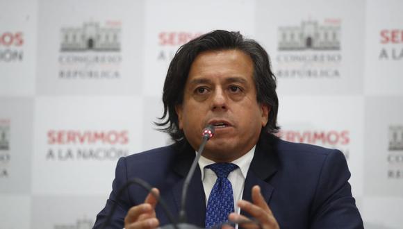 El congresista Edward Málaga cuestionó a dos de los integrantes de la actual Mesa Directiva debido a las denuncias en su contra. (Foto: El Comercio)