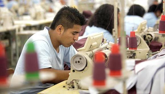 Actualmente existen 1,4 millones de trabajadores cubiertos por el Seguro Vida Ley. (Foto: GEC)