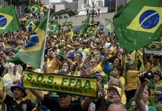 Brasil: protestas se intensifican; Bolsonaro guarda silencio