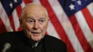 Theodore McCarrick, el cardenal acusado de abusos y recluido por orden del Papa