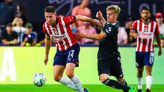 Santiago Ormeño debutó con Chivas: el análisis del peruano y el DT de Guadalajara tras su partido ante Juventus