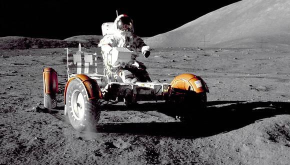 La imagen muestra al astronauta Eugene A. Cernan en el rover lunar del Apolo 17. (Foto: NASA)