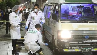 Bellavista: asesinan de tres balazos a joven vendedor de golosinas dentro de una combi