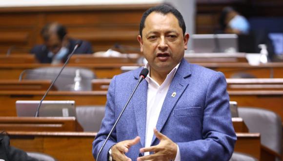 Segundo Quiroz fue elegido congresista de Cajamarca por Perú Libre con 16.660 votos, pero renunció a la bancada oficialista para luego integrar el Bloque Magisterial. (Foto: Congreso)