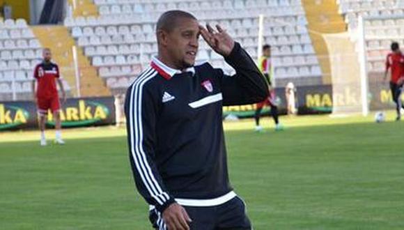 Equipo de Roberto Carlos derrotó 2-1 al Galatasaray
