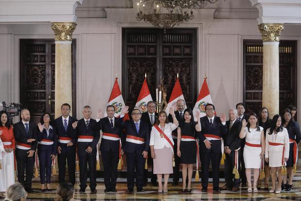 La presidenta Dina Boluarte al tomar juramento a su nuevo gabinete de ministro de estado en Palacio de Gobierno (Foto: Joel Alonzo / GEC)