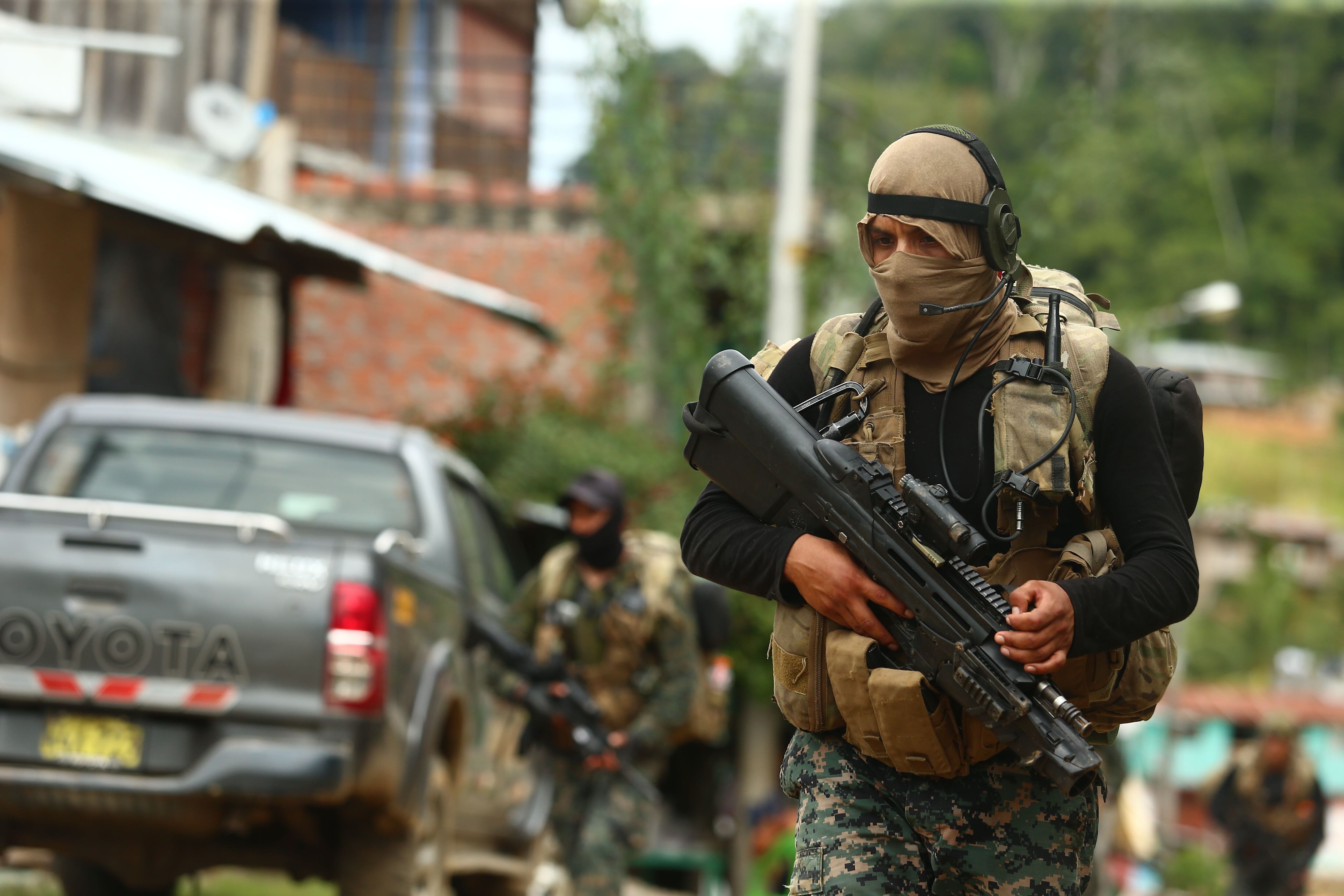 Las fuerzas del orden llegaron a San Miguel del Ene luego de tres días de la masacre para constatar las condiciones de seguridad. 