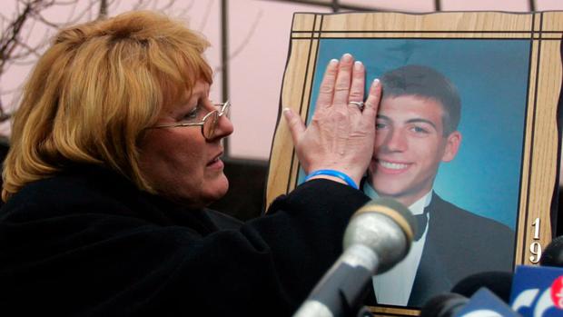 Mary Strenko next to a photo of her son Michael, the youngest victim of Charles Cullen: the nurse killed him with a super dose of norepinephrine (AP)