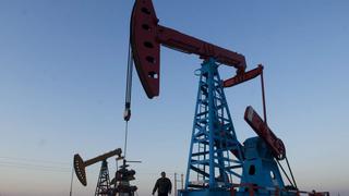 OPEP+ acuerda aumento de 100.000 barriles diarios de crudo en la producción de petróleo 