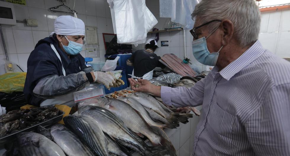 La venta de pescado en mercados ha disminuido en los últimos días. (Foto: Anthony Niño de Guzmán)